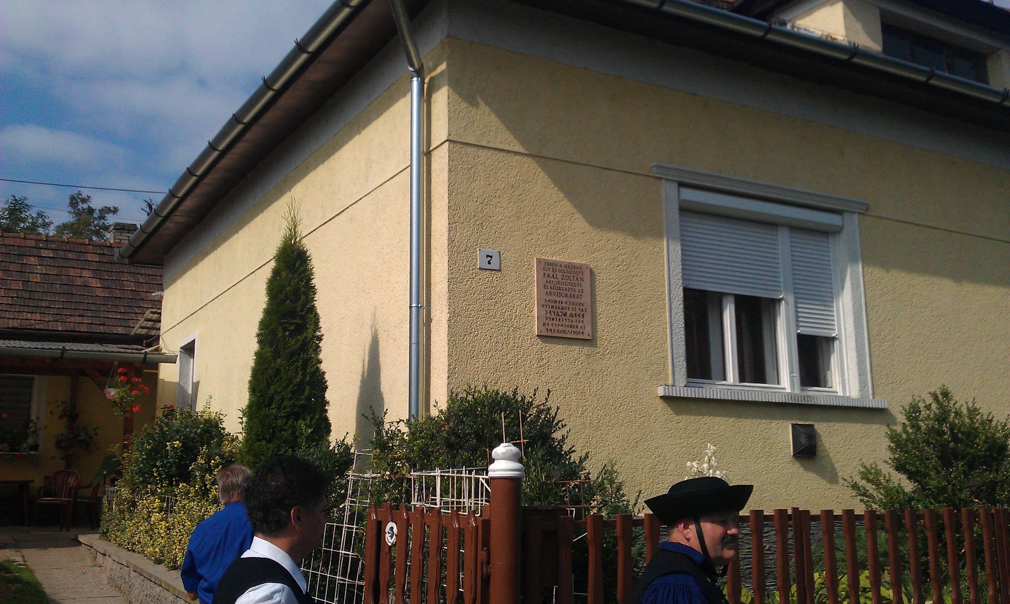 arvisurak_irasa:11_07_16_paal_zoltan_haza-1.jpg